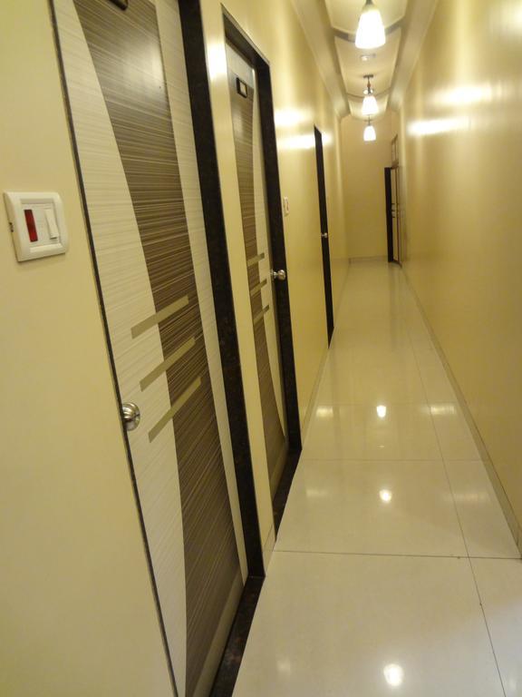 Hotel Broadway Colaba Bombay Exterior foto